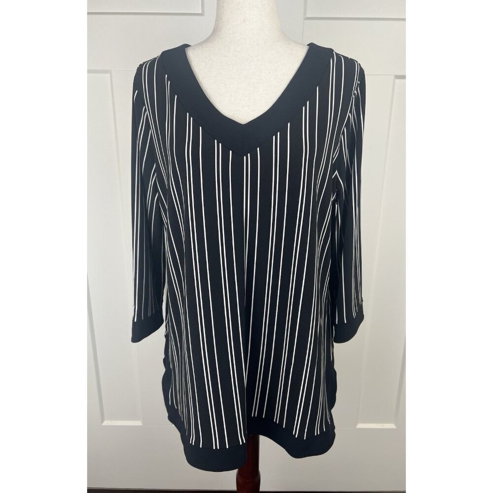Chico’s Travelers NWT Black White Striped Tunic Top Size 2 (12/14) V Neck
